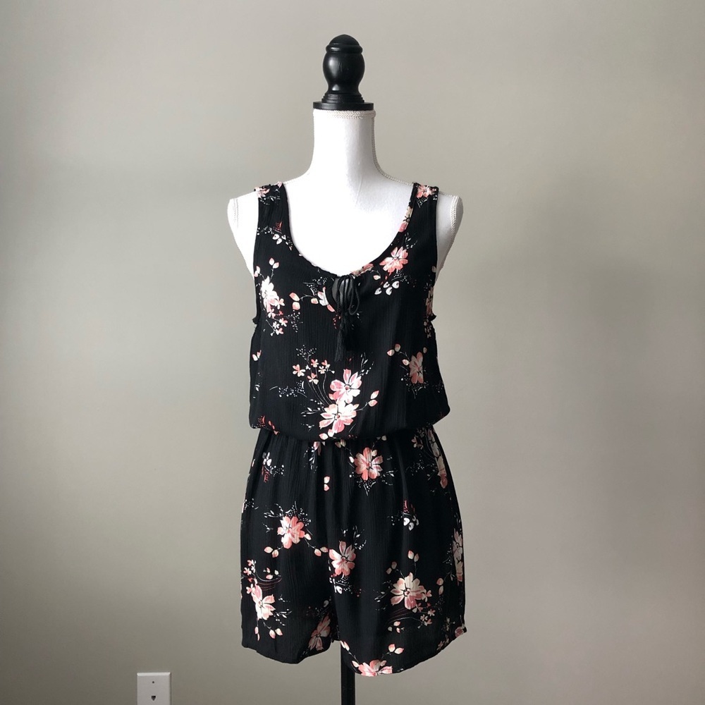 NWT Cape Juby Black Floral Romper Size S